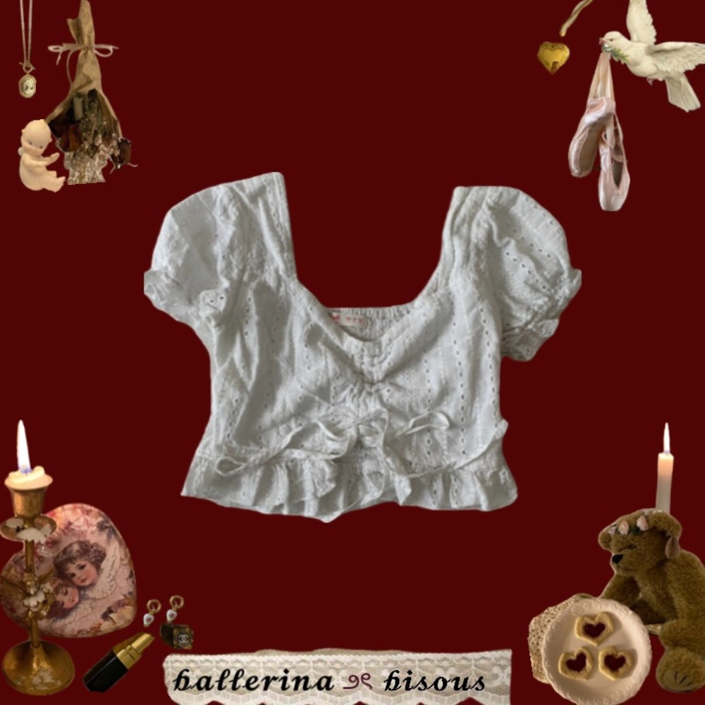 crop top with puff sleeves